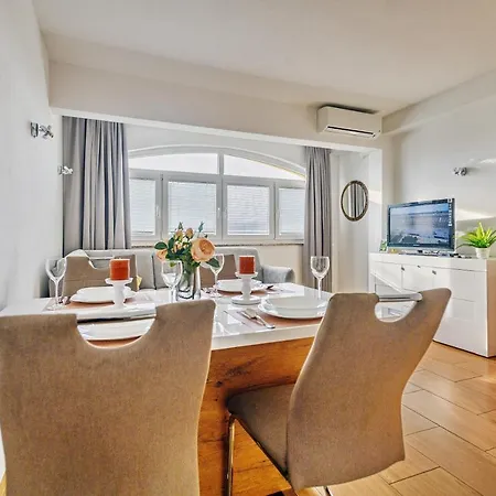 Comfort Apartments In Peaceful Area Zadar - With Garden Exterior photo