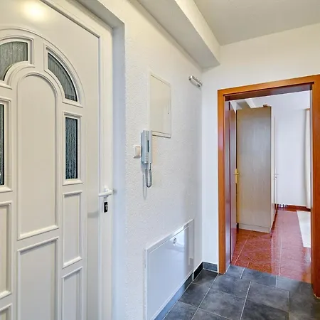 Comfort Apartments In Peaceful Area Zadar - With Garden Exterior photo