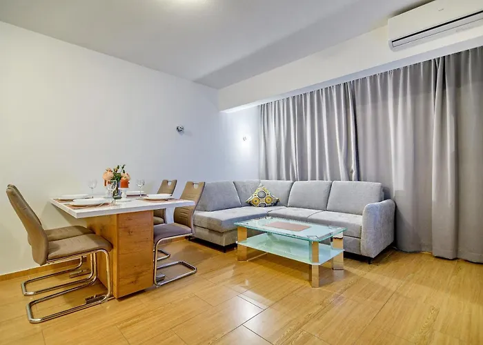 Comfort Apartments In Peaceful Area Zadar - With Garden