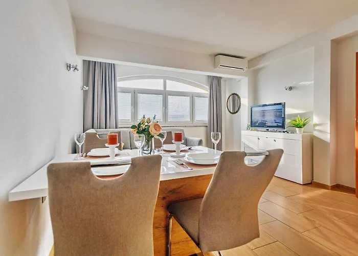 Comfort Apartments In Peaceful Area Zadar - With Garden