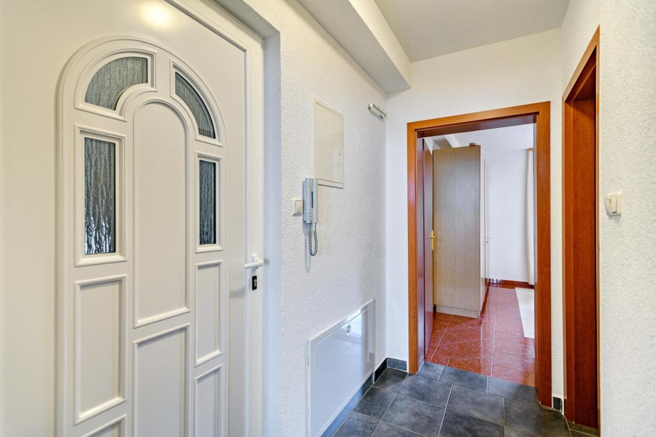 Comfort In Peaceful Area - With Garden * Zadar