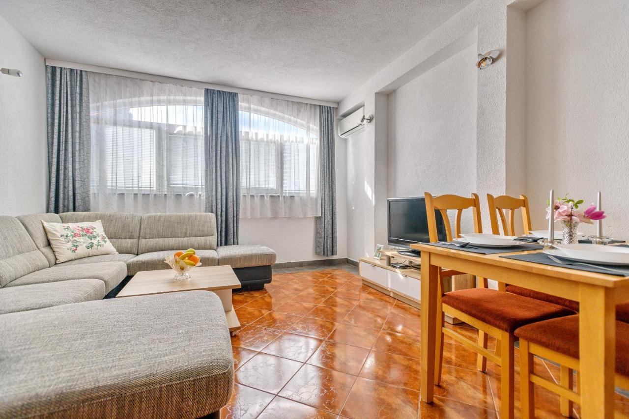 Comfort In Peaceful Area - With Garden * Zadar